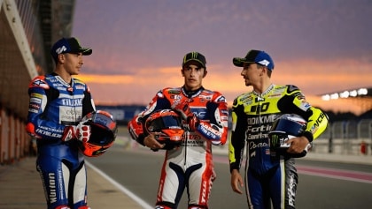 MotoGP | Marquez include Vinales e il suo "esperimento" con Lorenzo tra i candidati al titolo        
    

    
        
                    

    
    MotoGP
        
                    

    
        
    
    
        
            
                            

                                                MtGP
                
                MotoGP
            
                            
                                    
            
            
                
                    
                
            

                        
                22 h            
                    

        
                MotoGP | Marquez include Vinales e il suo "esperimento" con Lorenzo tra i candidati al titolo