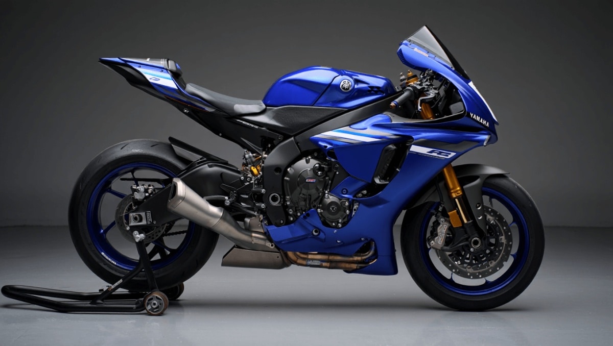 Fotogallery MotoGP | Yamaha svela le forme della nuova M1 con il motore V4