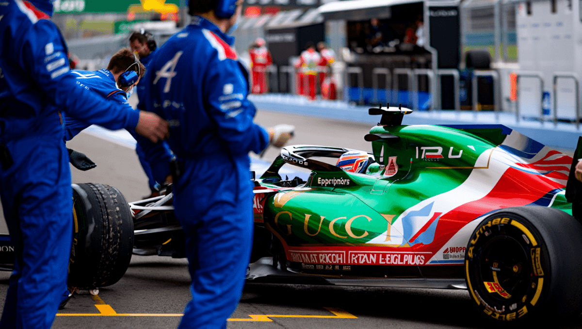 Gucci entra in Formula 1: sarà title partner di Alpine dal 2027