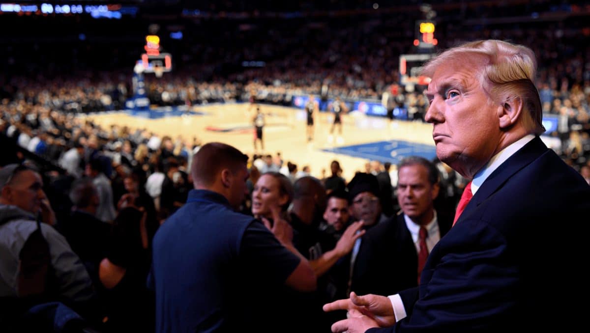Trump fischiato alle Finals Nba, ma lui replica: "Erano soprattutto applausi"