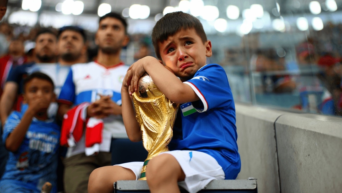 Piange in mondovisione per l'Uzbekistan, l'abbraccio di Cannavaro
