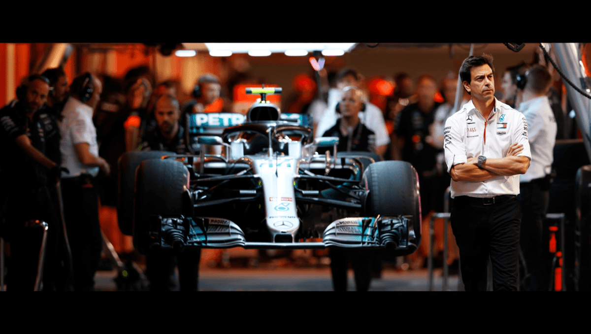 Toto Wolff: "Kimi non c'entra, cedimento causato dal cordolo". VIDEO