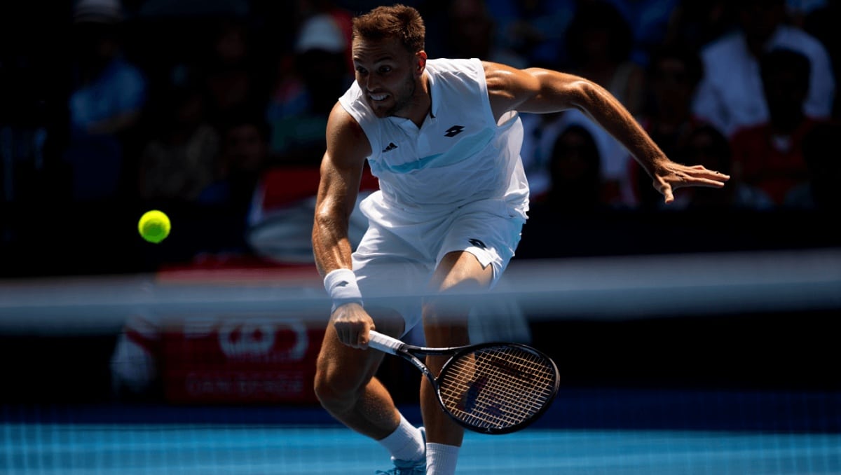 Il tennis e quella tentazione di andare più veloci. Ma gli sport non vanno stravolti