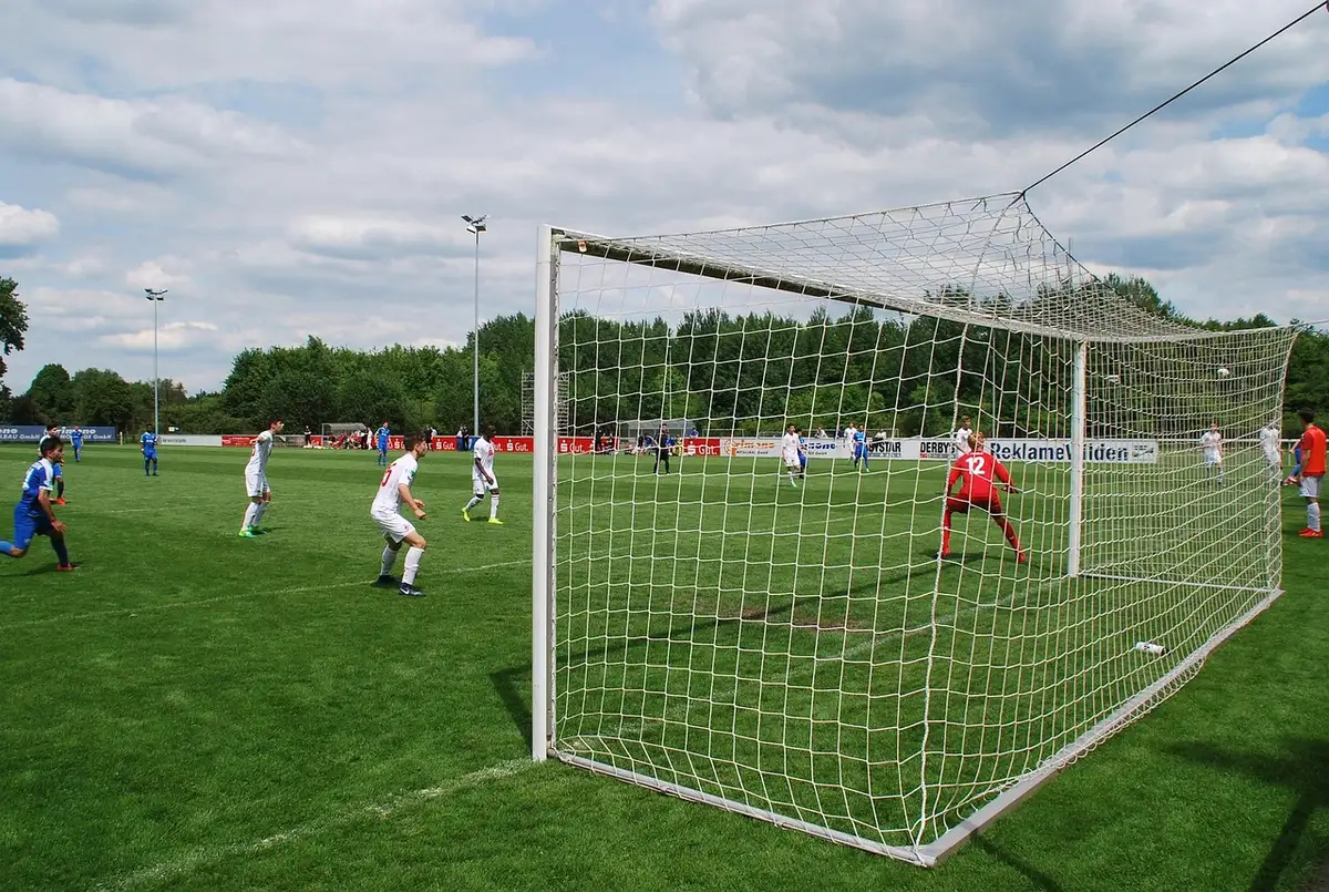 Tabellone con punteggio del match e set completati