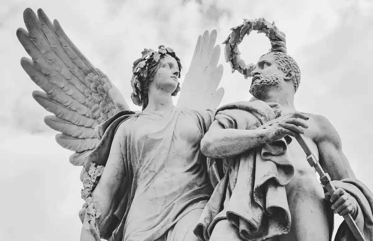 Giocatore colpisce un rovescio vincente profondo
